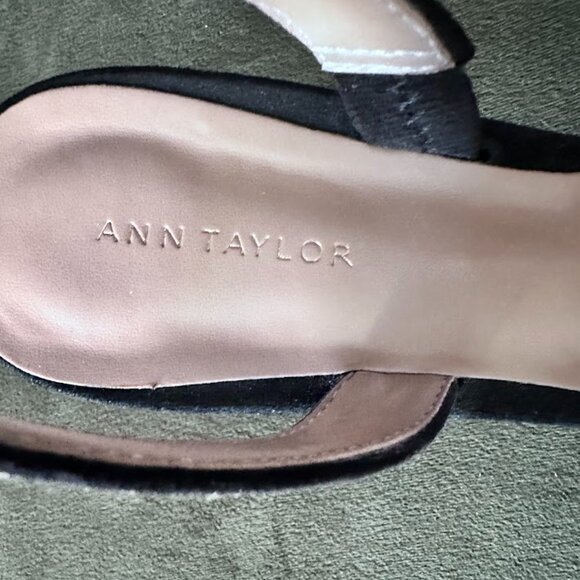 Ann Taylor Tweed and Suede Slingback Pumps - Picture 8 of 10